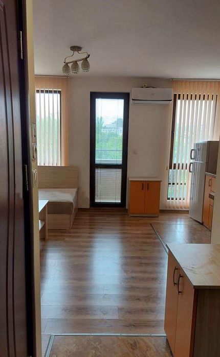 Дава се под наем Едностаен апартамент в Пловдив, Южен - 40 кв.м за 270 € - Снимка #4