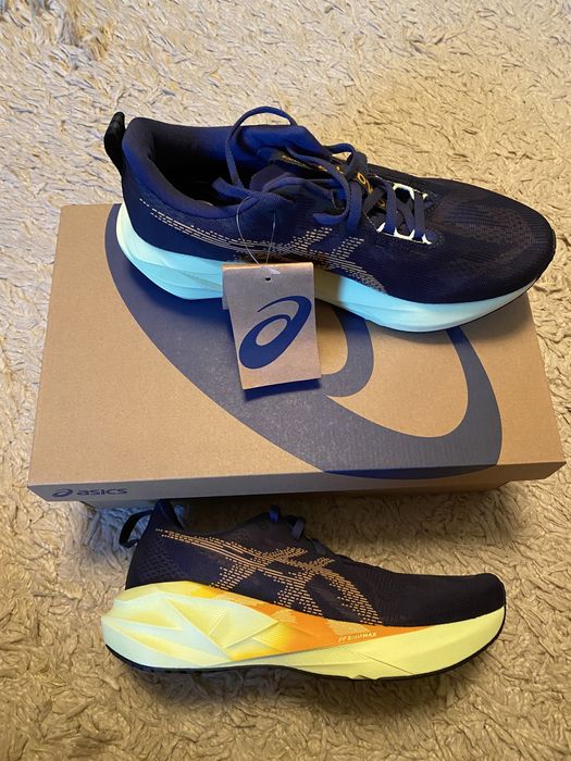 Asics novablast 5 42 номер