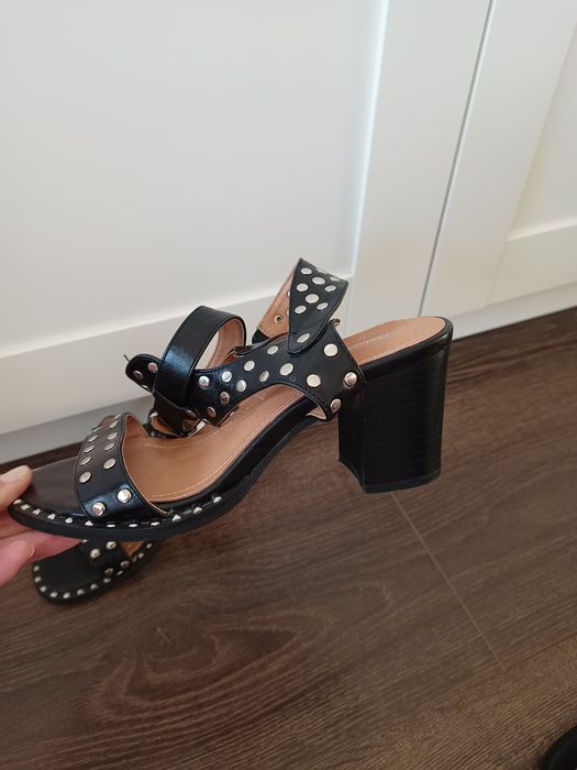 Sandale cu tinte, noi, marime 37