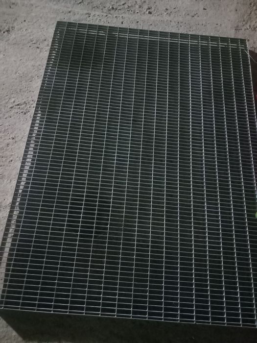 Grătare zincate galvanizate tăiem orice dimesune dorita de client