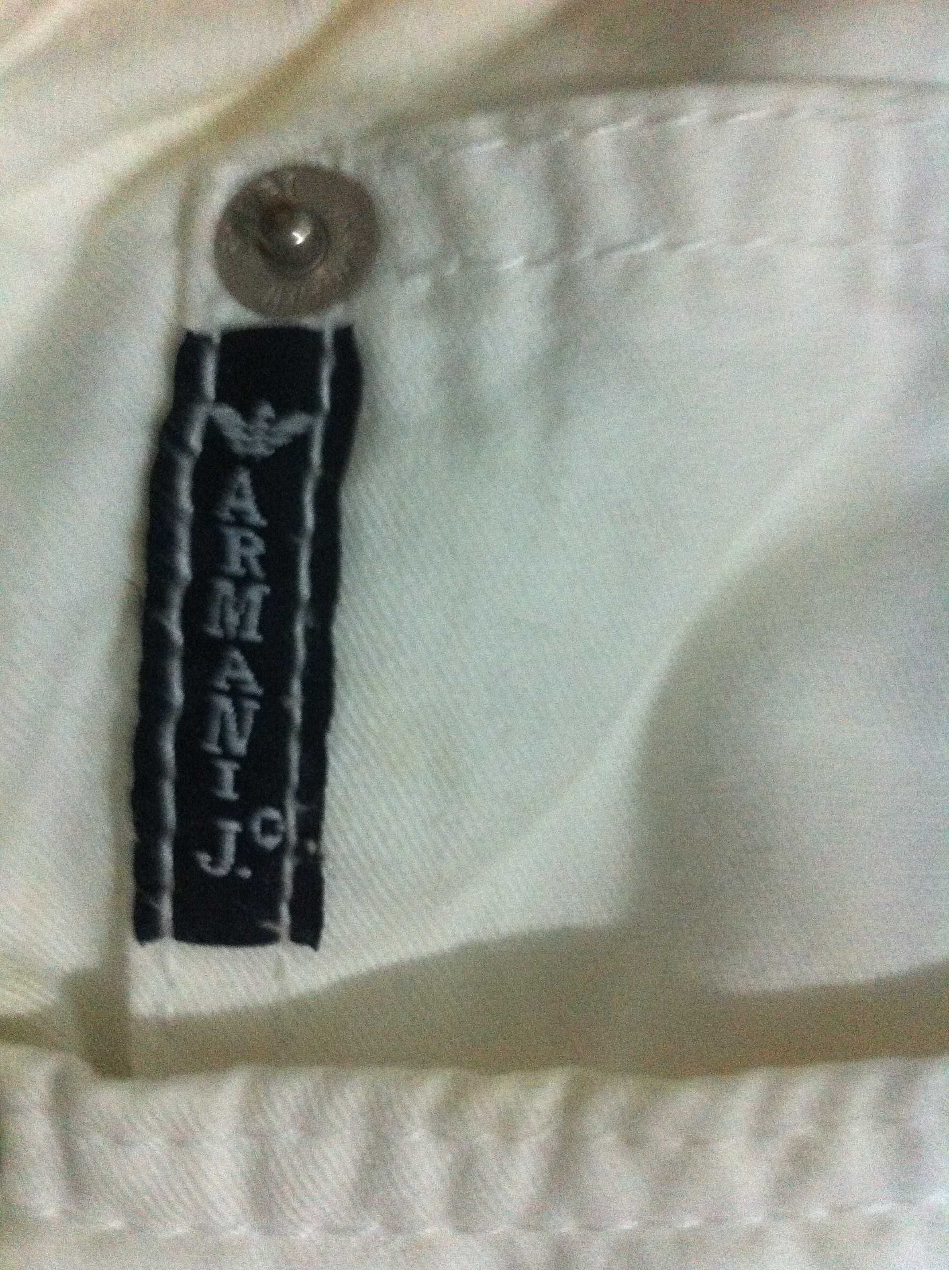 Original Jeans Men -- ARMANI -- Banii merg la un baiat bolnav .