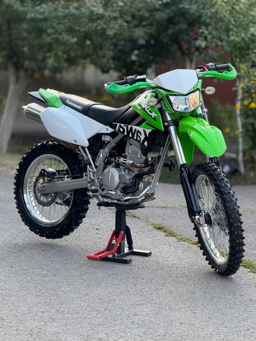 Vând Kawasaki KLX 250 2016 Enduro/Impecabil/Acte/Pornire buton