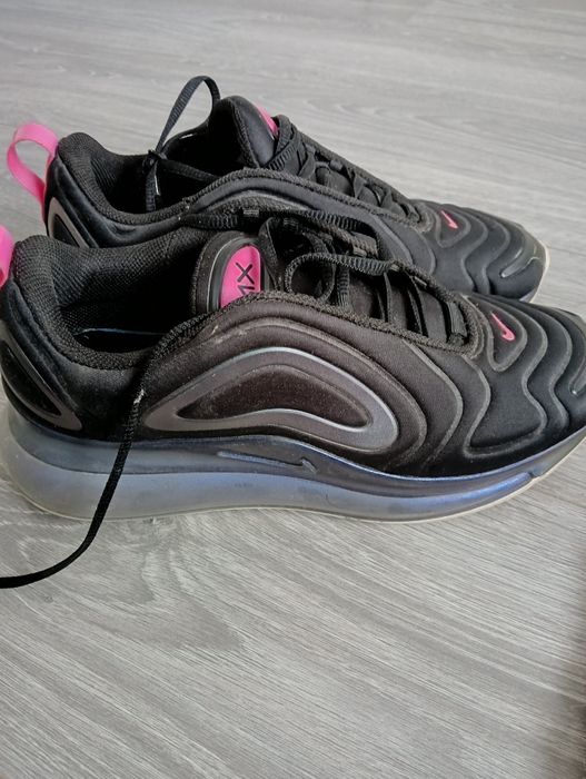 Vând Nike 720 black