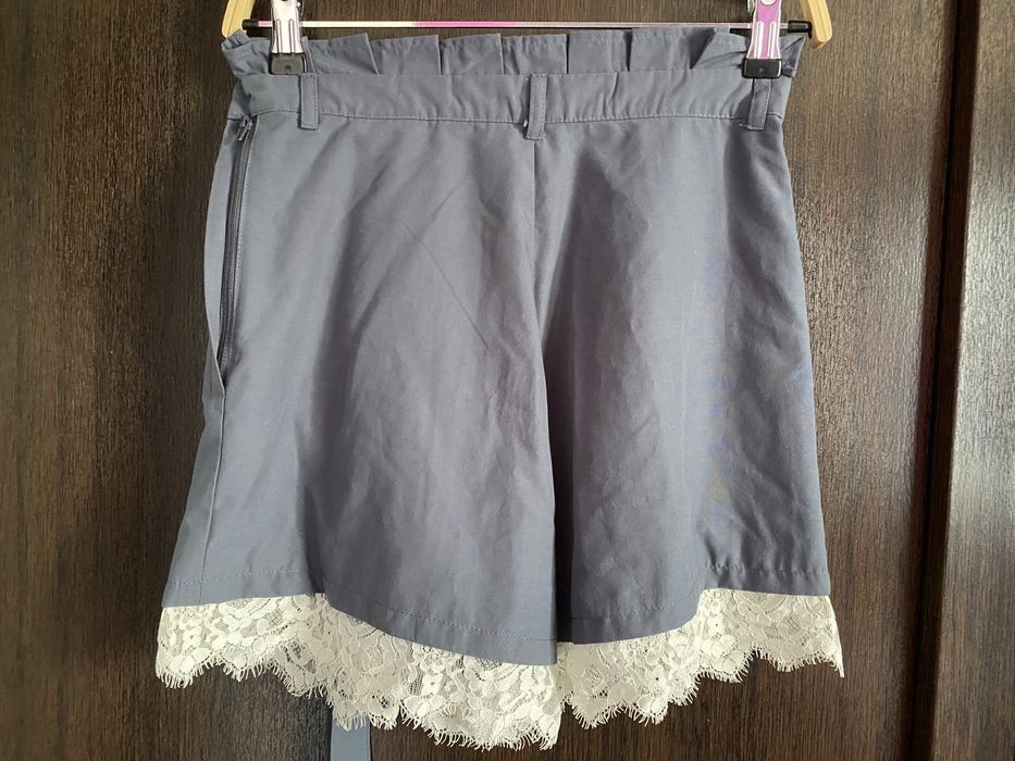 Pantaloni scurți cu dantelă H&M