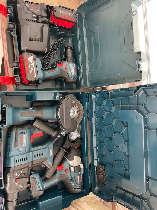 Set cinci scule Bosch , încă în garanție