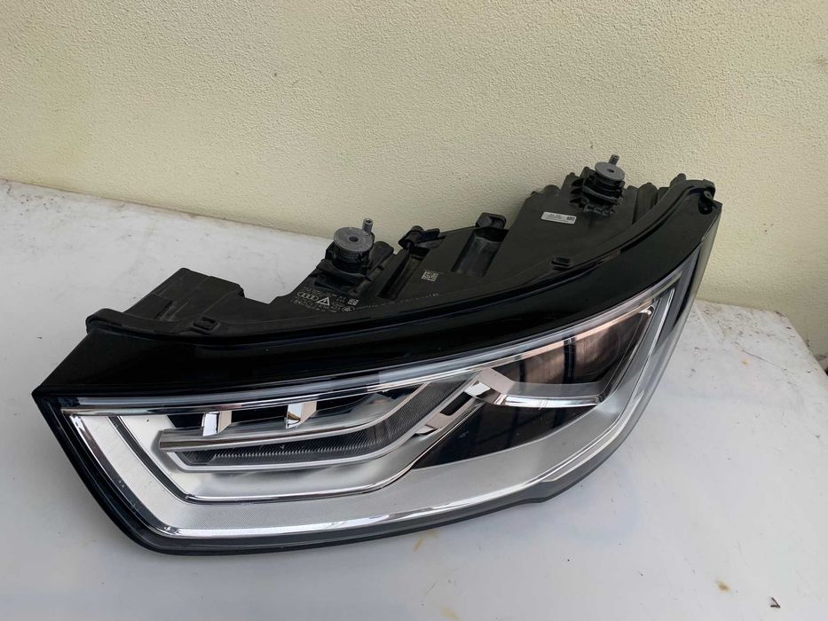 Far stanga Audi A1 Facelift bixenon led dupa 2015 cod 8XA941005