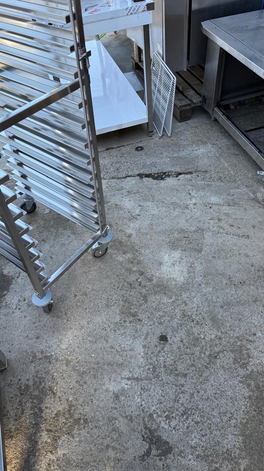 Carucior tavi inox tavi GN1/1 + masa inox 1800x700 noi