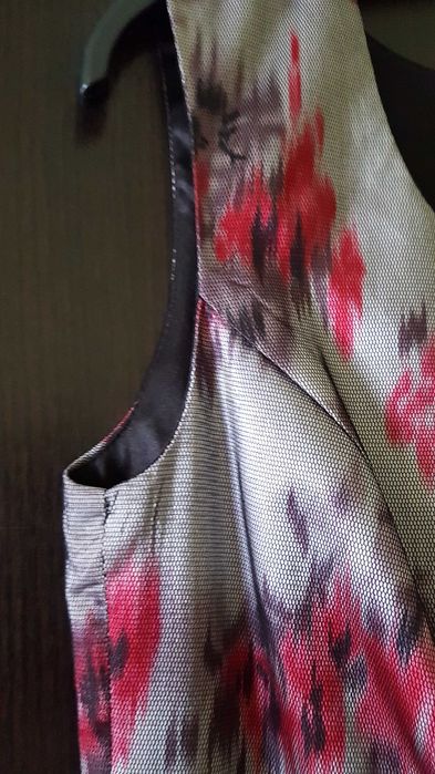 Rochie de ocazie, gri cu roșu, viada, mărimea 42