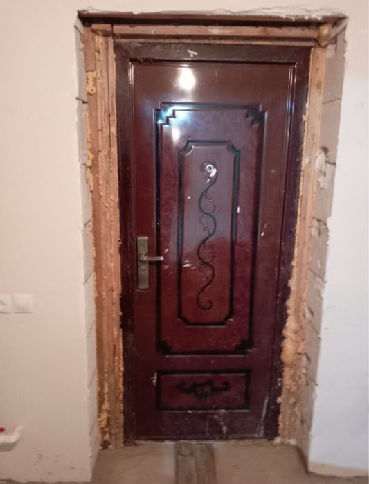 Продам дверь хороший