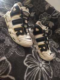 Vând adidași nike uptempo 200 lei