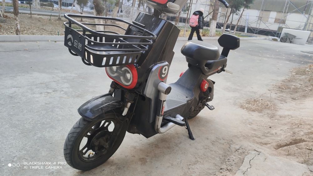 Skuter sotiladi srocna