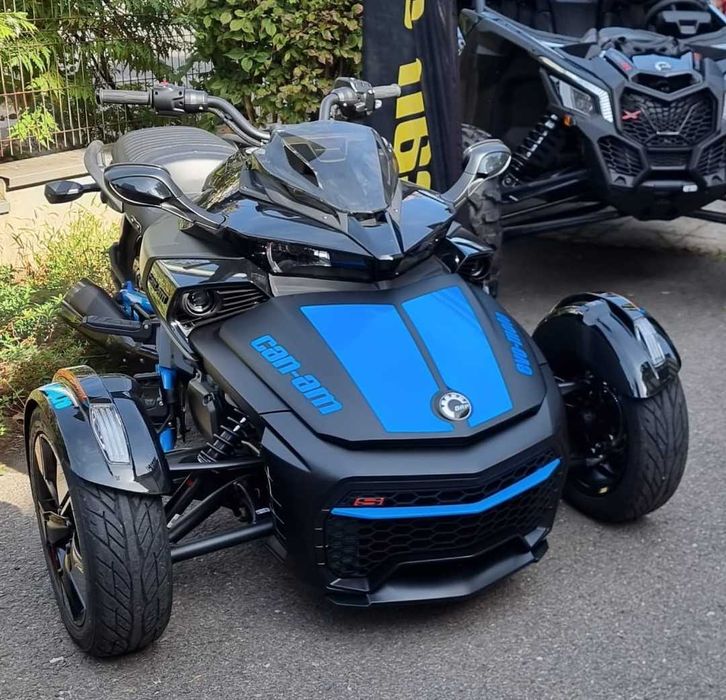 Promotie Can-Am Spyder F3-S Special Series Monolith Black Satin 2023