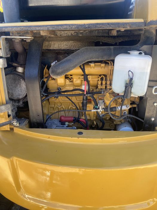 Miniexcavator cat 305 E2 an 2019 5,2 tone