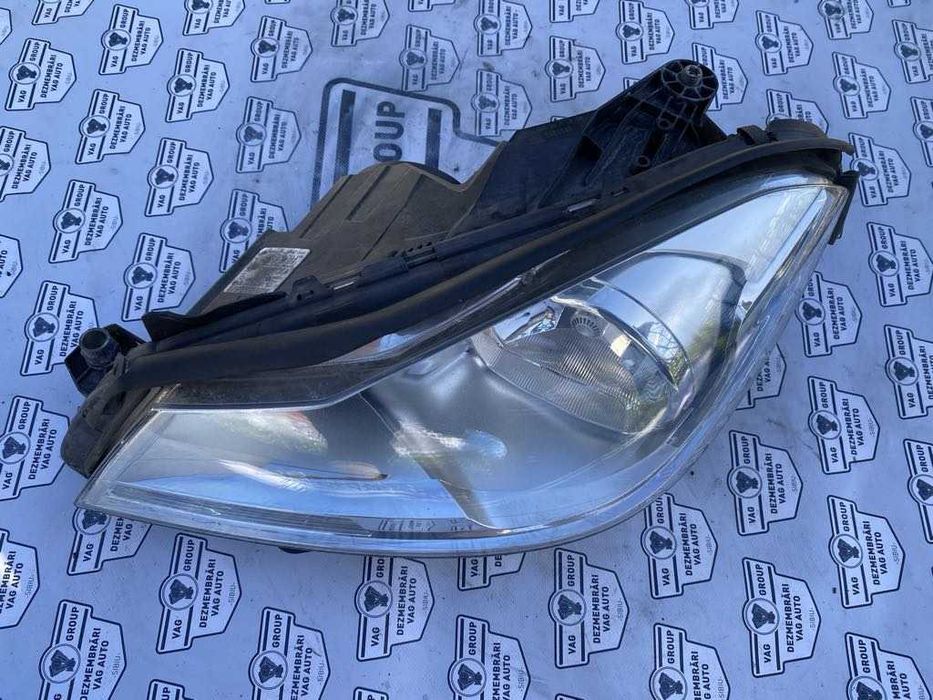 Far stanga Mercedes C Class W204 Facelift Cod A2048205159