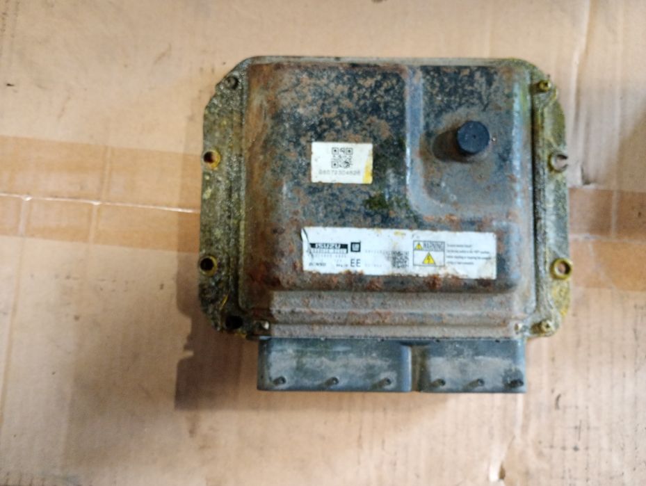 Calculator motor ecu Opel Astra h 1.7 z17dtr Opel Zafira b 98025829