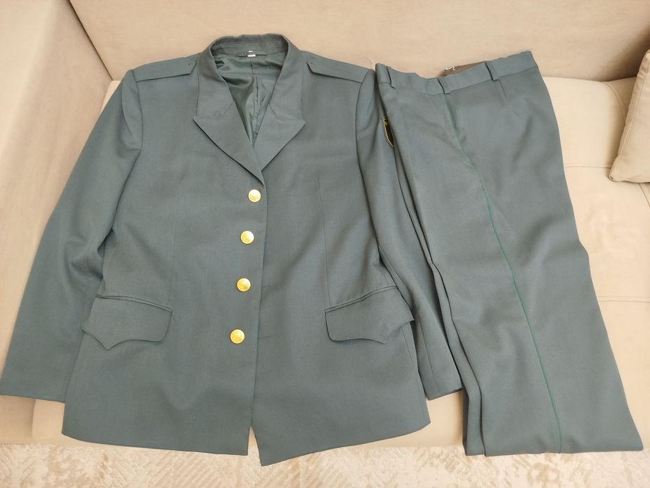 Продам новую повседневную форму