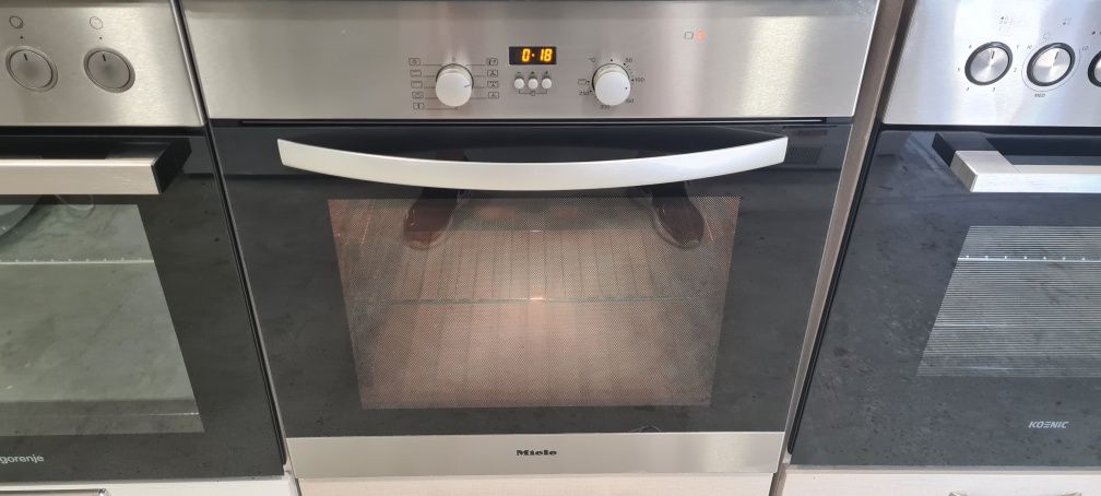 Фурна за вграждане Miele