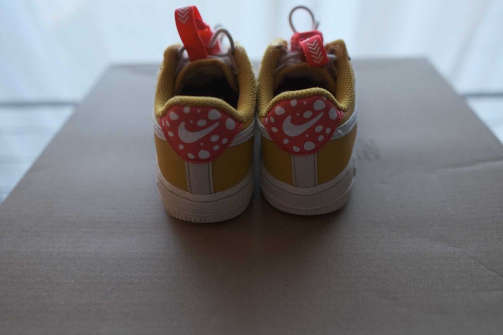 Nike Air и непромокаеми Боти за момичета