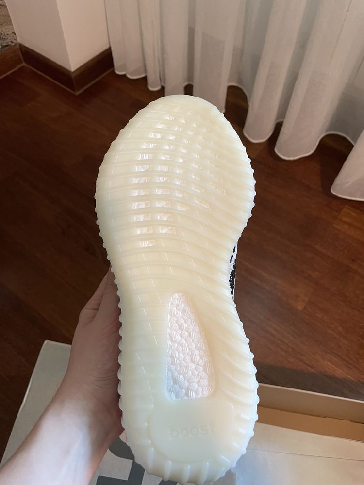 Yeezy Zebra Masura 44