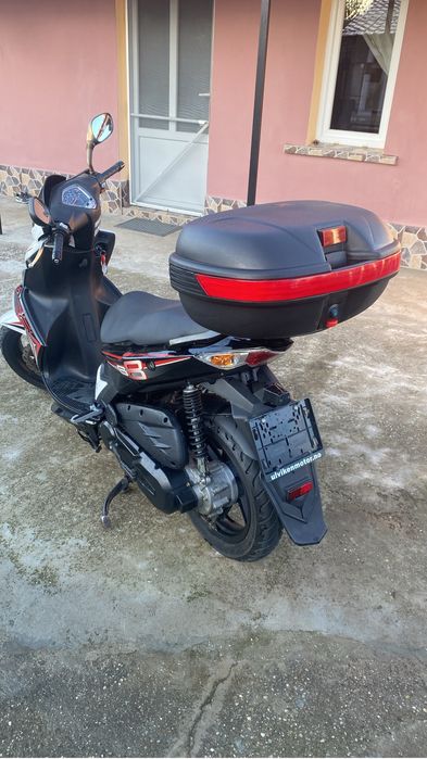 Vand scuter Kimko super 8