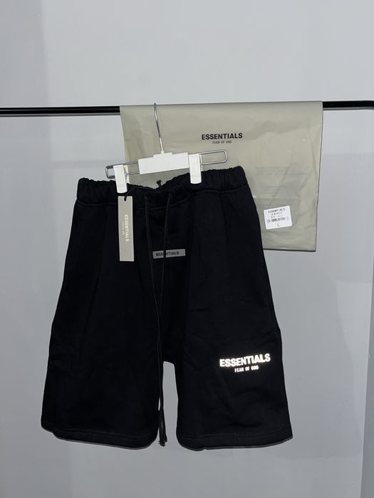 Pantaloni scurti essentials