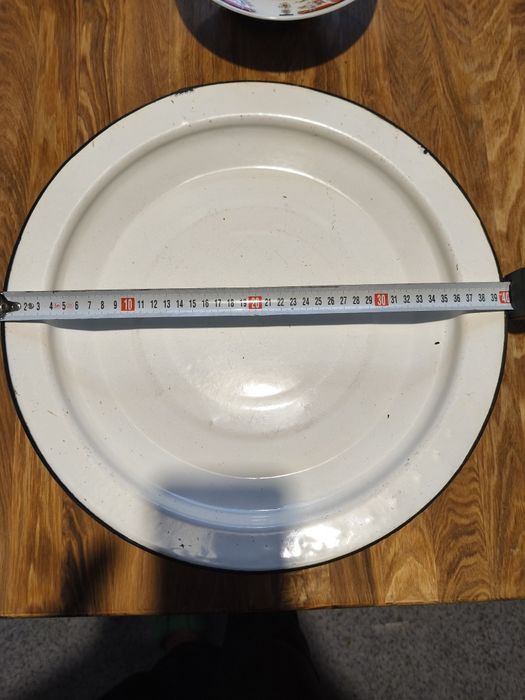 Алюминиевое и эмалированное блюда, советские