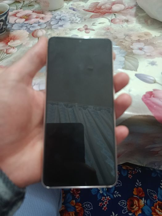 Samsung Galaxy S21 Purple 8/256 GB Xolati yaxwi Arzon narx