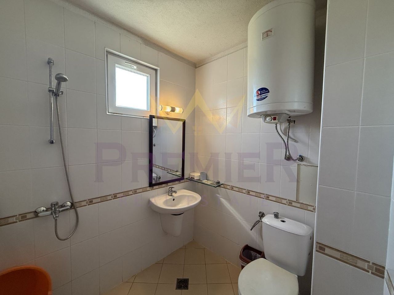 Продава се Тристаен апартамент в Каварна - 112 кв.м за 643 €/кв.м - Снимка #6
