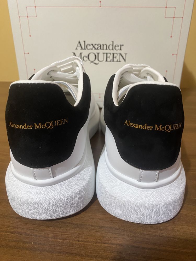 Pantofi Alexander McQueen