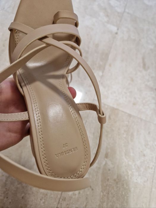 Sandale cu toc Bershka