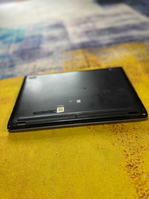 laptop Asus Vivobook 14, ryzen 3