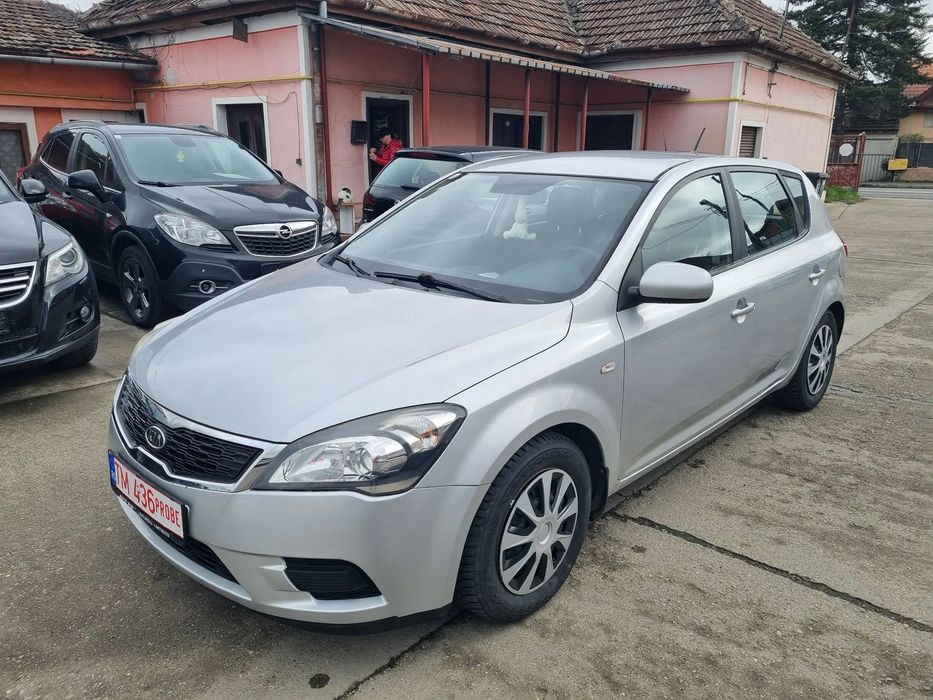 Kia Ceed Kia ceed 1.6 crdi diesel an 2010