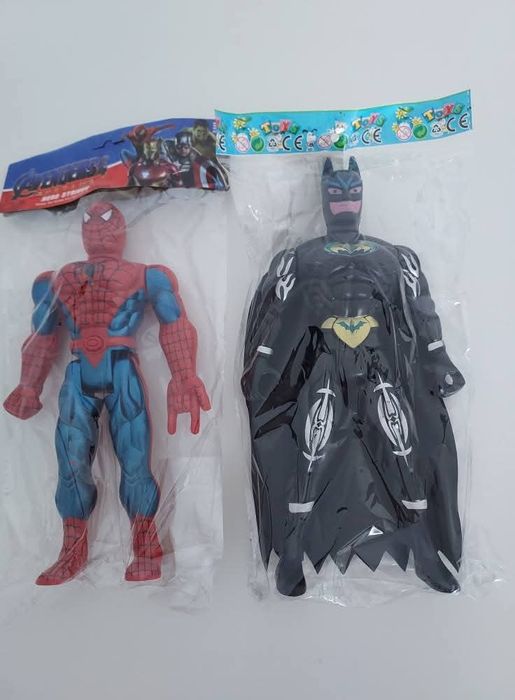 Set 2 figurine Spider Man și Batman