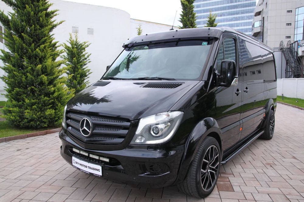 Mercedes-Benz Sprinter Facelift V6 30 190PS Custom 319CDI E6 ABK/ 2x USI EL/ Full/ 20”/ TVA