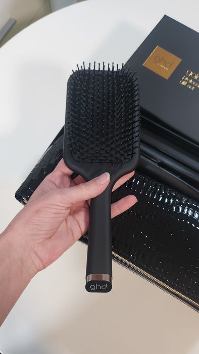 Ghd преса нова в подаръчна кутия