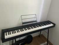Korg D1 - pian digital/orga/clapa