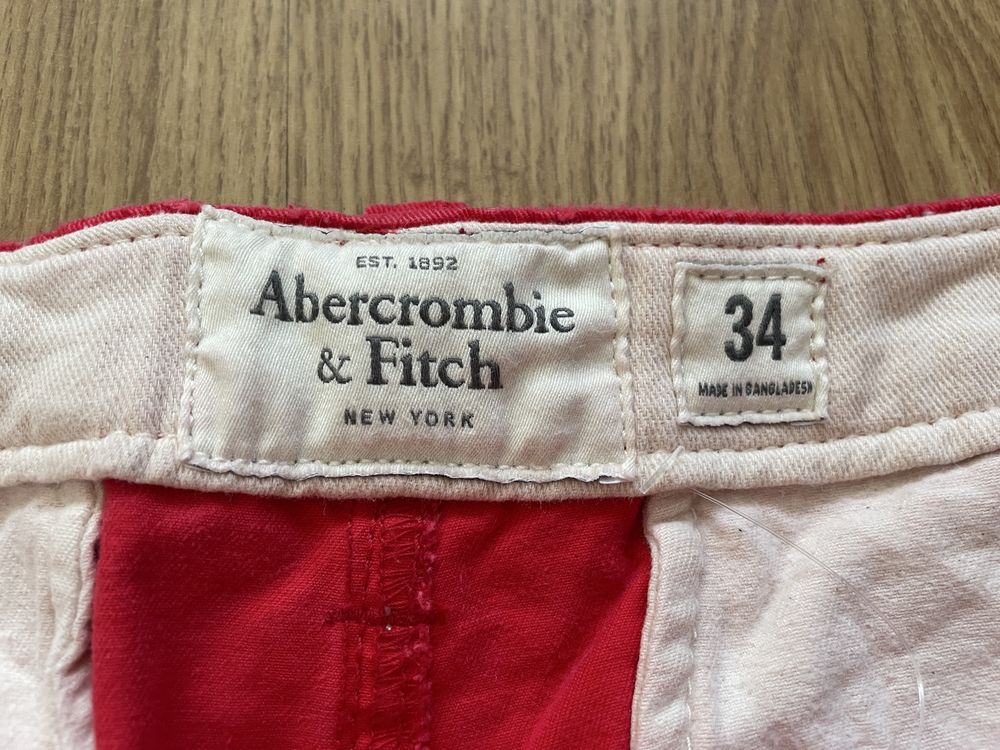 Abercrombie & Fitch Red Chino Shorts W34