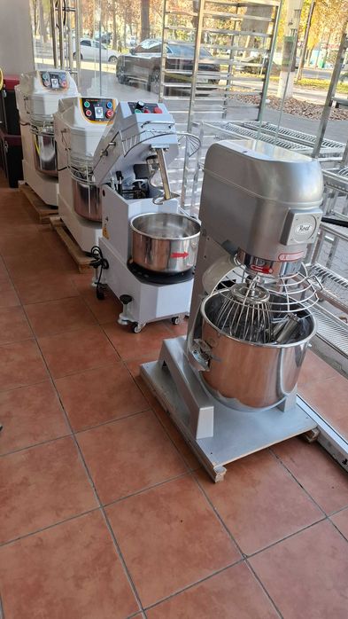 Хамир Корадиган Мешалка хитой Гарантия 1 йил