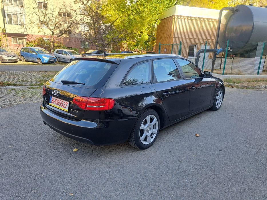 Vând audi a4 b8 2.0tdi 143cp
