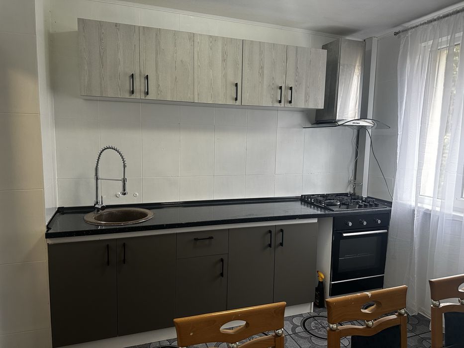 Apartament dristor de inchiriat 3 camere