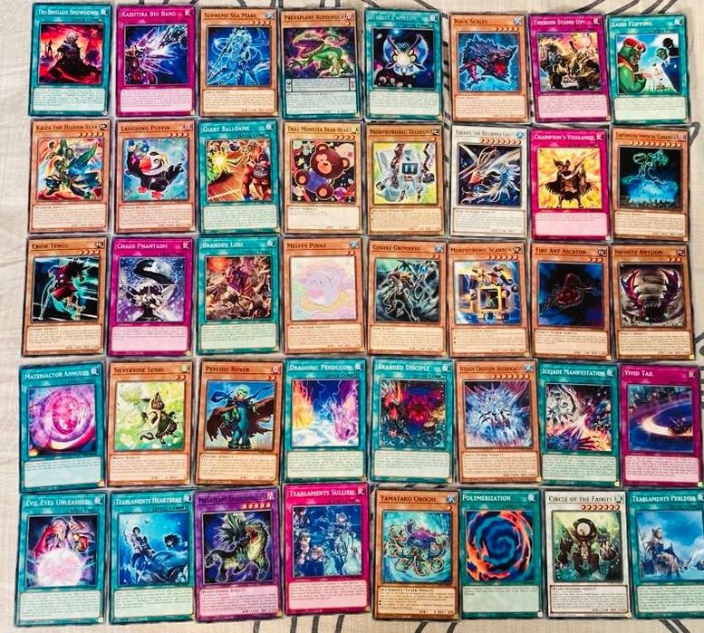 Предлагам Yu-Gi-Oh карти