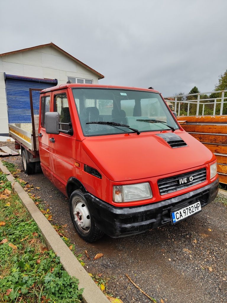 Iveco Daily 49.10 2.5 TD  3.5т  Б категория  +  багер Kubota KX36