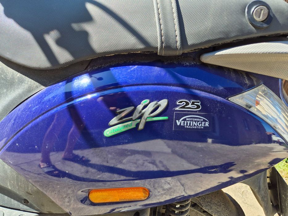 Scuter piaggio zip