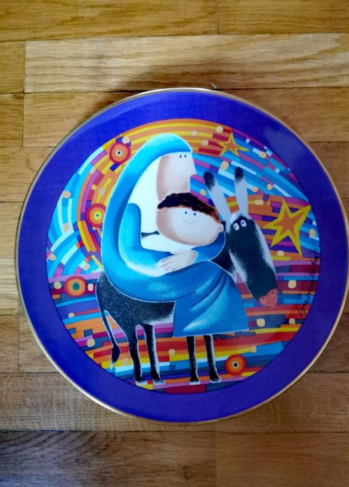 Порцелан коледна чиния плато лимитирано издание Azberg подписана 80г.