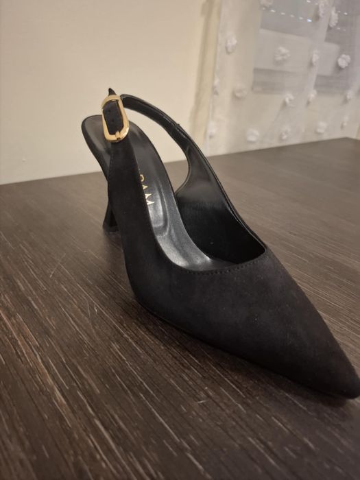 Черни обувки на ток