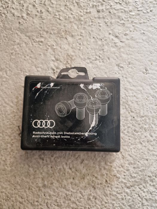 Секретни Болтове за Audi