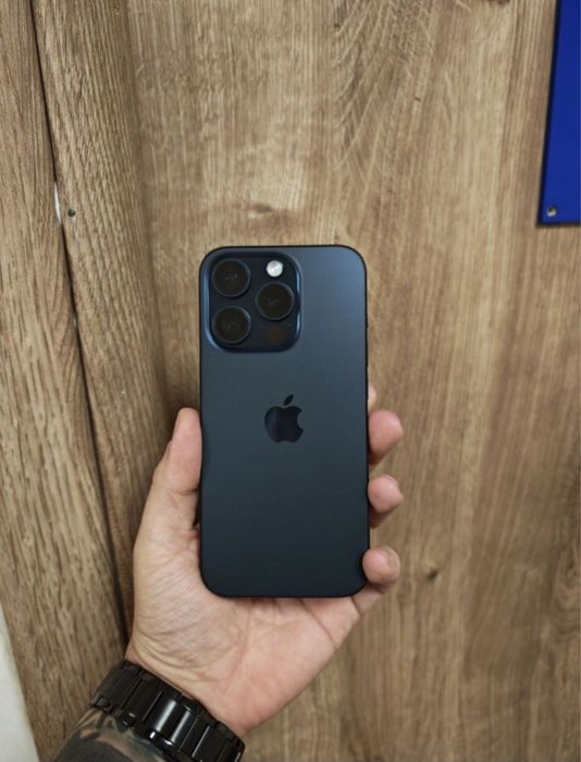 IPhone 15 pro 256 GB
