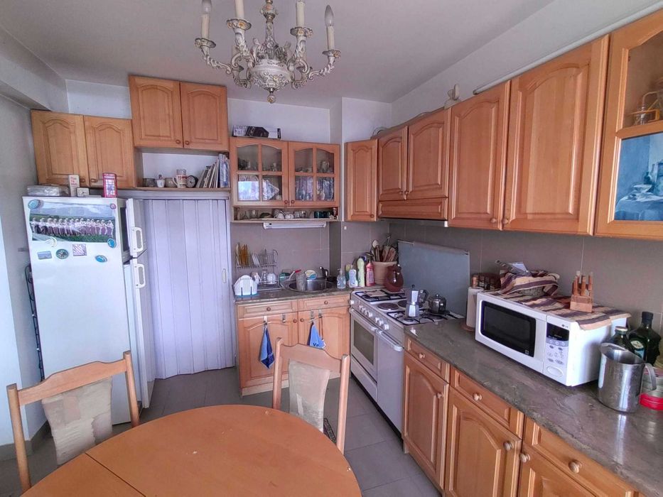 Продава се Двустаен апартамент в София, Център - 72 кв.м за 3195 €/кв.м - Снимка #4