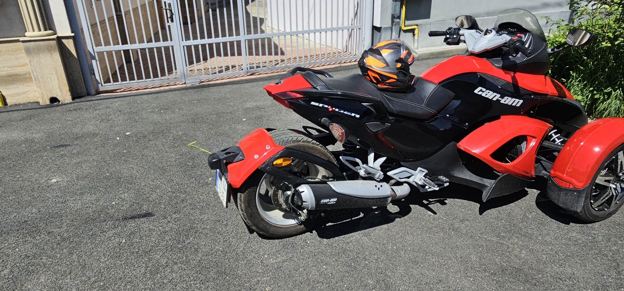 Vând CanAm Spyder 2009