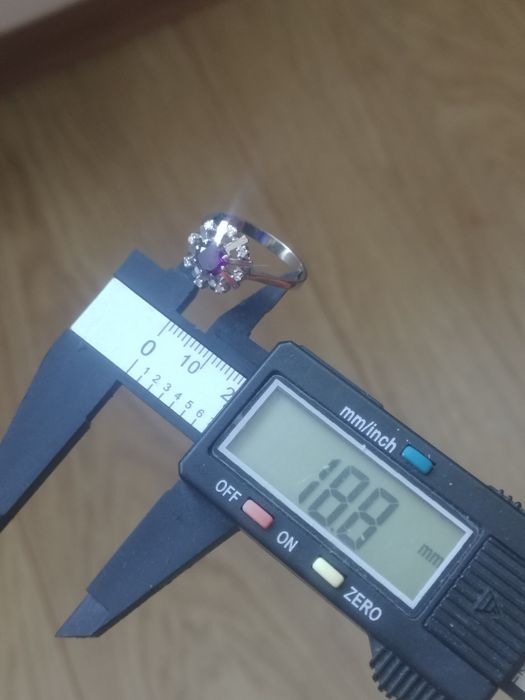 Inel aur alb 14k Ametist și diamante